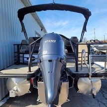 Sunchaser Boats Geneva Sport 24 LR DH Sport