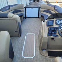 Sunchaser Boats Geneva Sport 24 LR DH Sport