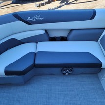 Sunchaser Boats Geneva Sport 24 LR DH Sport