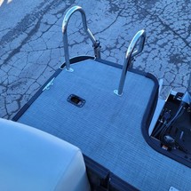 Sunchaser Boats Geneva Sport 24 LR DH Sport
