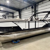 60 x 16 tri-toon passenger vessel