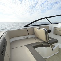 Bayliner VR5 Cuddy