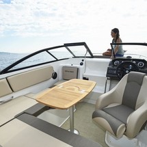 Bayliner VR5 Cuddy