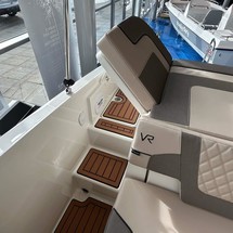 Bayliner VR5 Cuddy