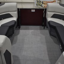 Sunchaser Boats Geneva Sport 24 LR DH Sport