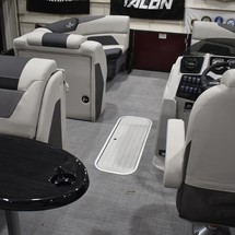 Sunchaser Boats Geneva Sport 24 LR DH Sport