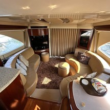 Sea Ray 580 Sedan Bridge