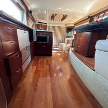Sea Ray 580 Sedan Bridge