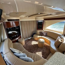 Sea Ray 580 Sedan Bridge