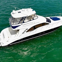 Sea Ray 580 Sedan Bridge