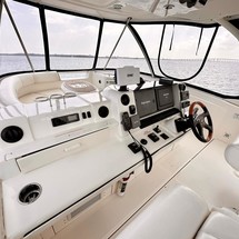 Sea Ray 580 Sedan Bridge