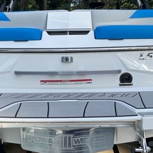 Malibu Wakesetter 23 LSV