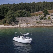 Rodman 890 Ventura