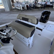 Parker 2300 Big Bay