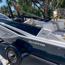 Glastron GT 207