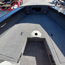 Lund Boats 1875 Crossover XS