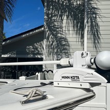 Sea Ray hunt ultra 211