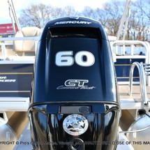 Sun Tracker Bass Buggy 18 DLX