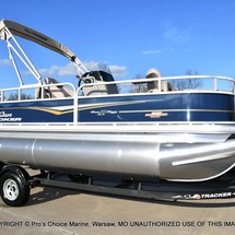 Sun Tracker Bass Buggy 18 DLX