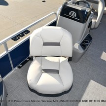 Sun Tracker Bass Buggy 18 DLX