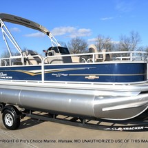 Sun Tracker Bass Buggy 18 DLX