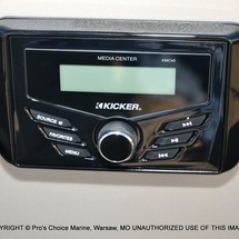Sun Tracker Bass Buggy 18 DLX