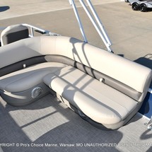 Sun Tracker Bass Buggy 18 DLX