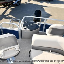 Sun Tracker Bass Buggy 18 DLX