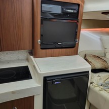 Grady-White Express 330