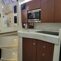Grady-White Express 330