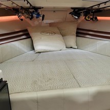 Grady-White Express 330