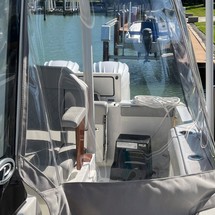 Pursuit st 310 sport