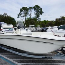 Mako Pro Skiff 17 CC
