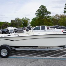 Mako Pro Skiff 17 CC