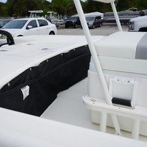 Mako Pro Skiff 17 CC