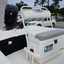 Mako Pro Skiff 17 CC