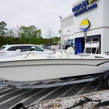 Mako Pro Skiff 17 CC