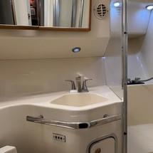Sea ray 400 express cruiser