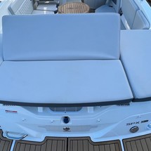 Sea Ray SPX 230