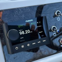 Sea Ray SPX 230