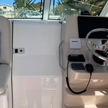 Boston Whaler 285 Conquest