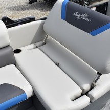 Sunchaser Boats Geneva Sport 24 LR DH Sport