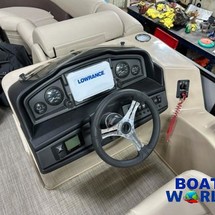 Premier Pontoons Navigator 220