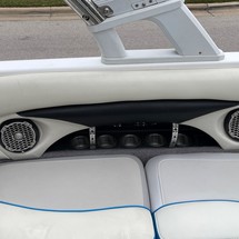 Malibu Wakesetter 23 LSV