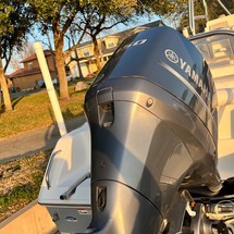 Sea Ray hunt ultra 211