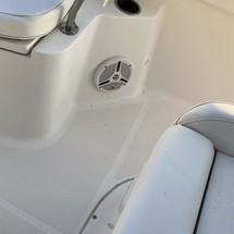 Sea Ray hunt ultra 211
