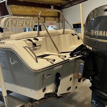 Sea Ray hunt ultra 211