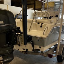 Sea Ray hunt ultra 211