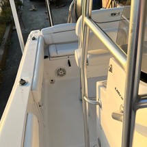 Sea Ray hunt ultra 211