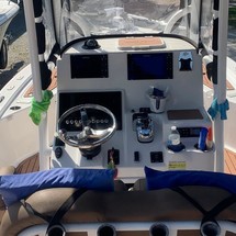 Sea Ray pro 208 bay